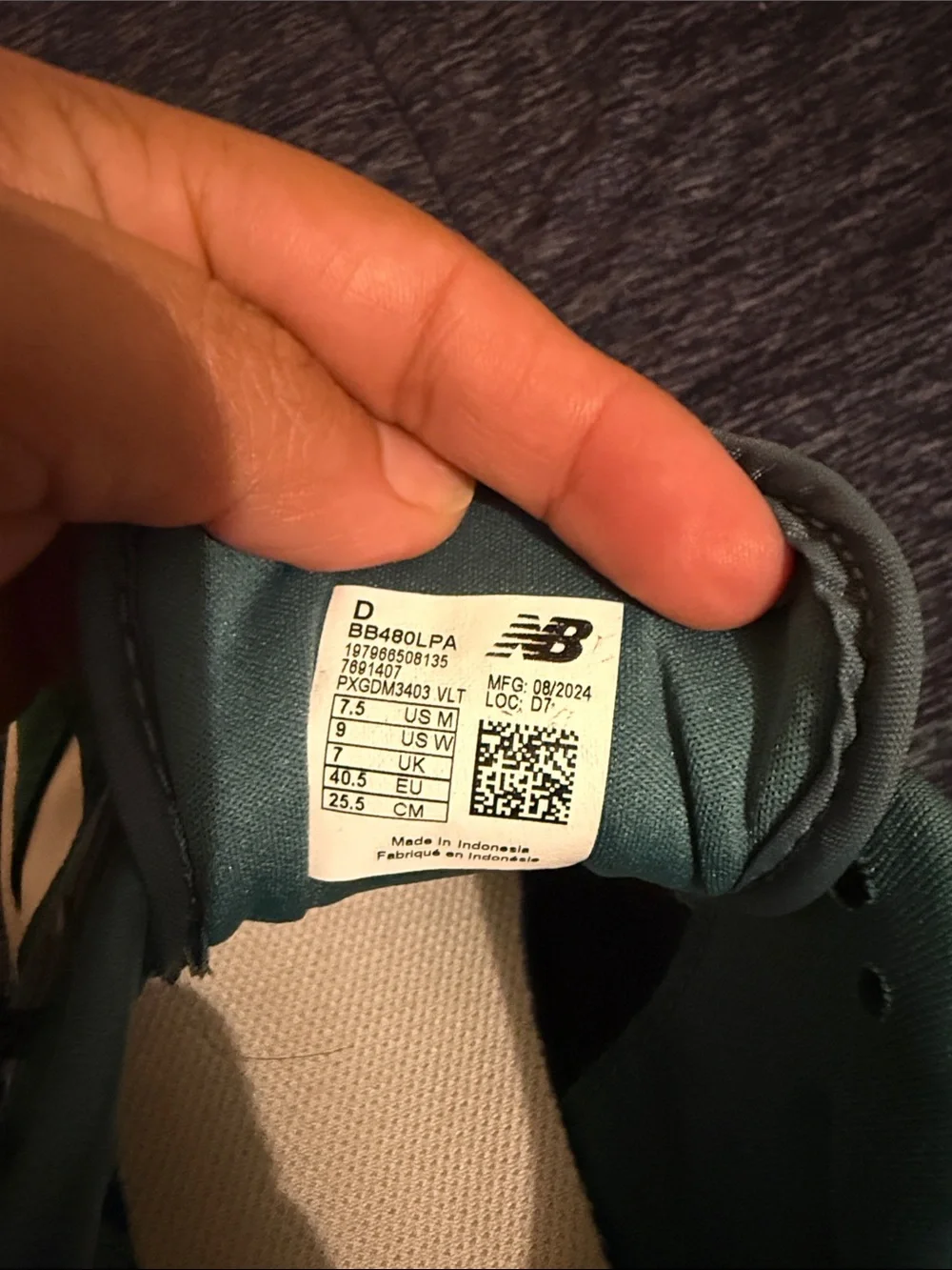 New Balance Men’s Teal and White Low-Top Sneakers